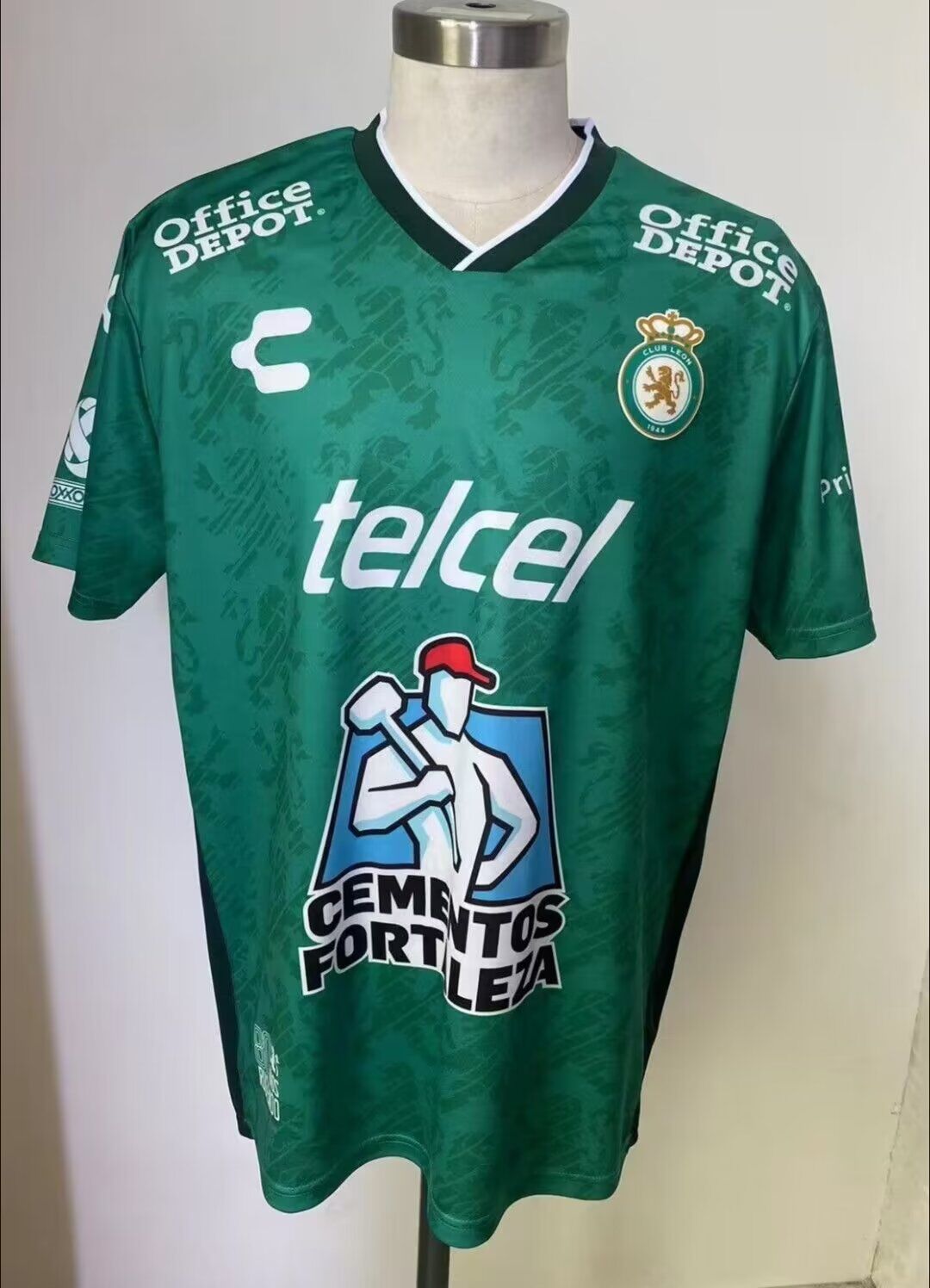 AAA Quality Club Leon 24/25 Home Soccer Jersey